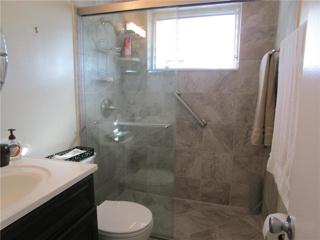 2000 NE 51st Court 201