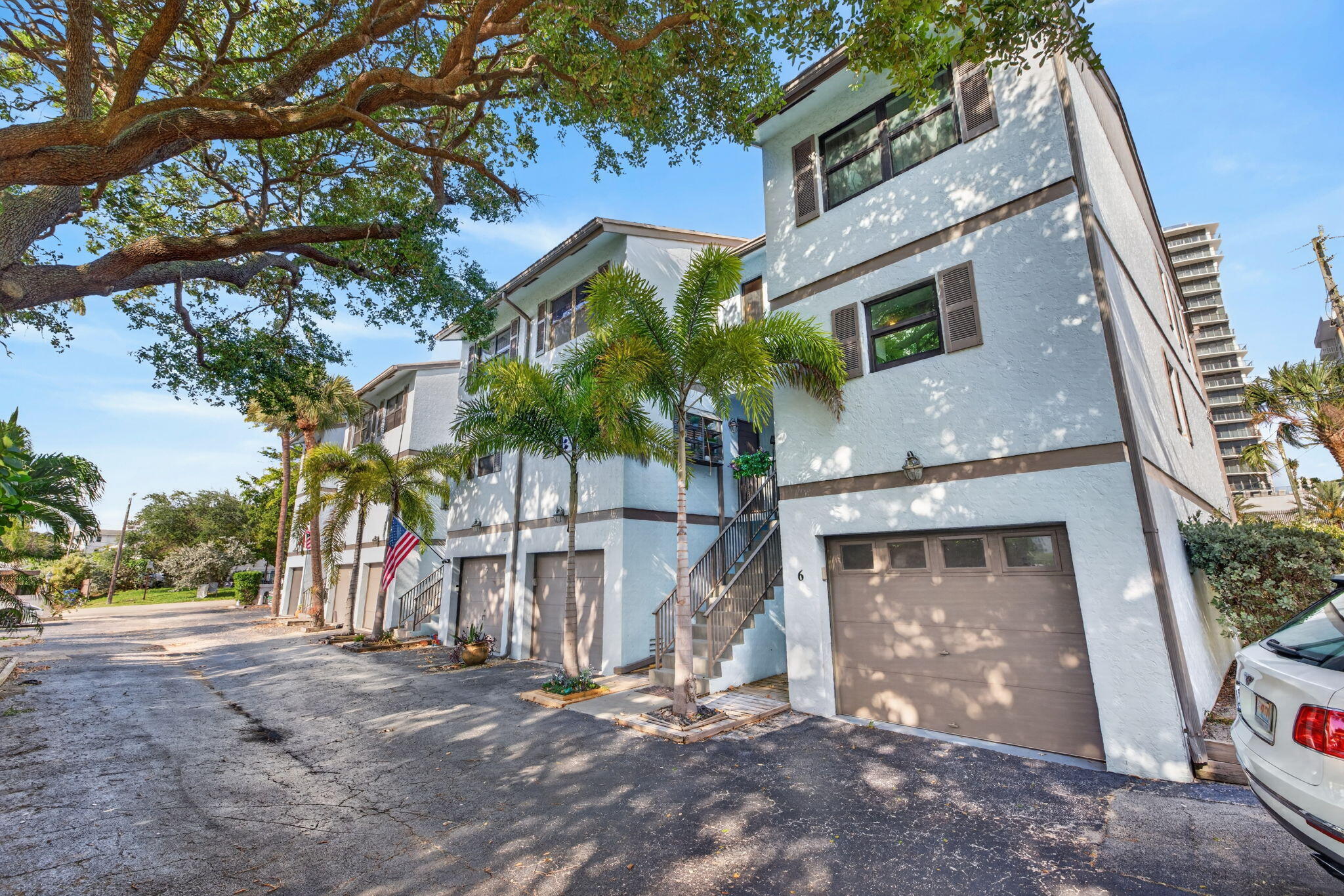 3250 NE 12th Street NE 6