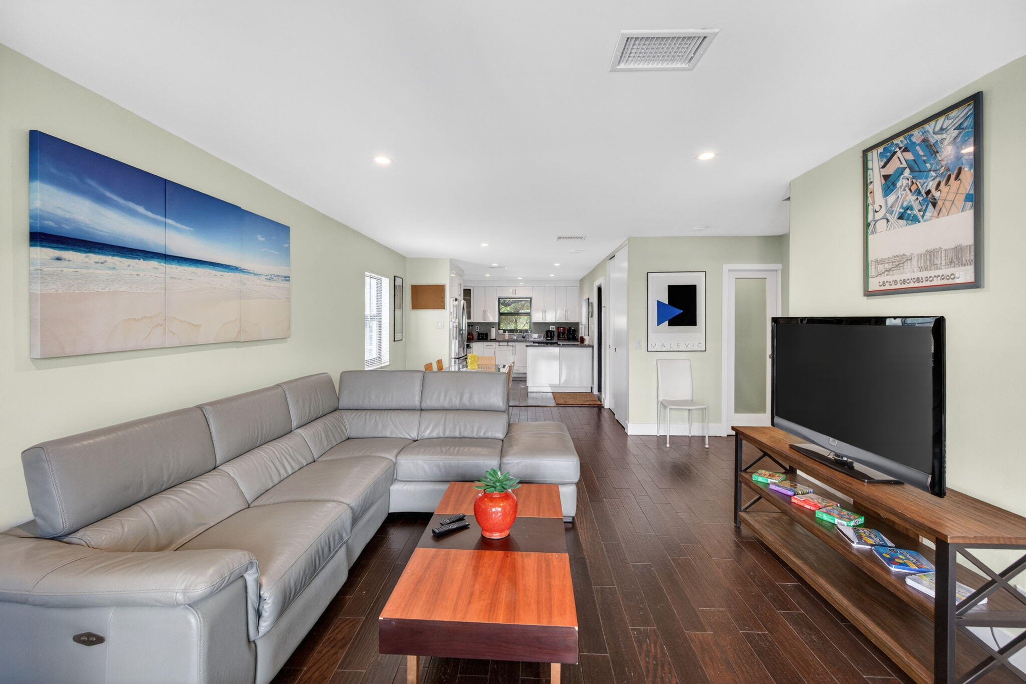 3250 NE 12th Street NE 6
