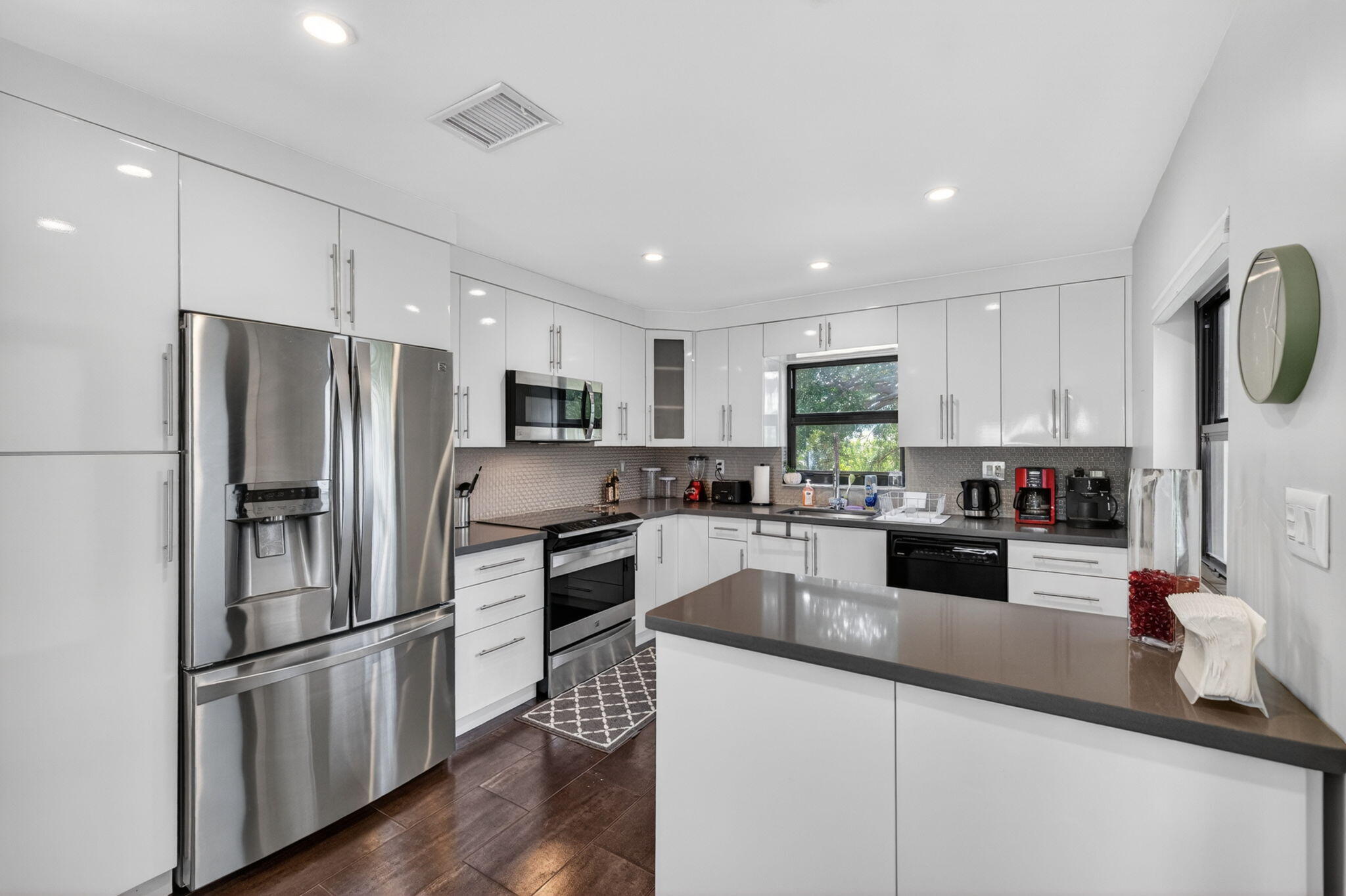 3250 NE 12th Street NE 6