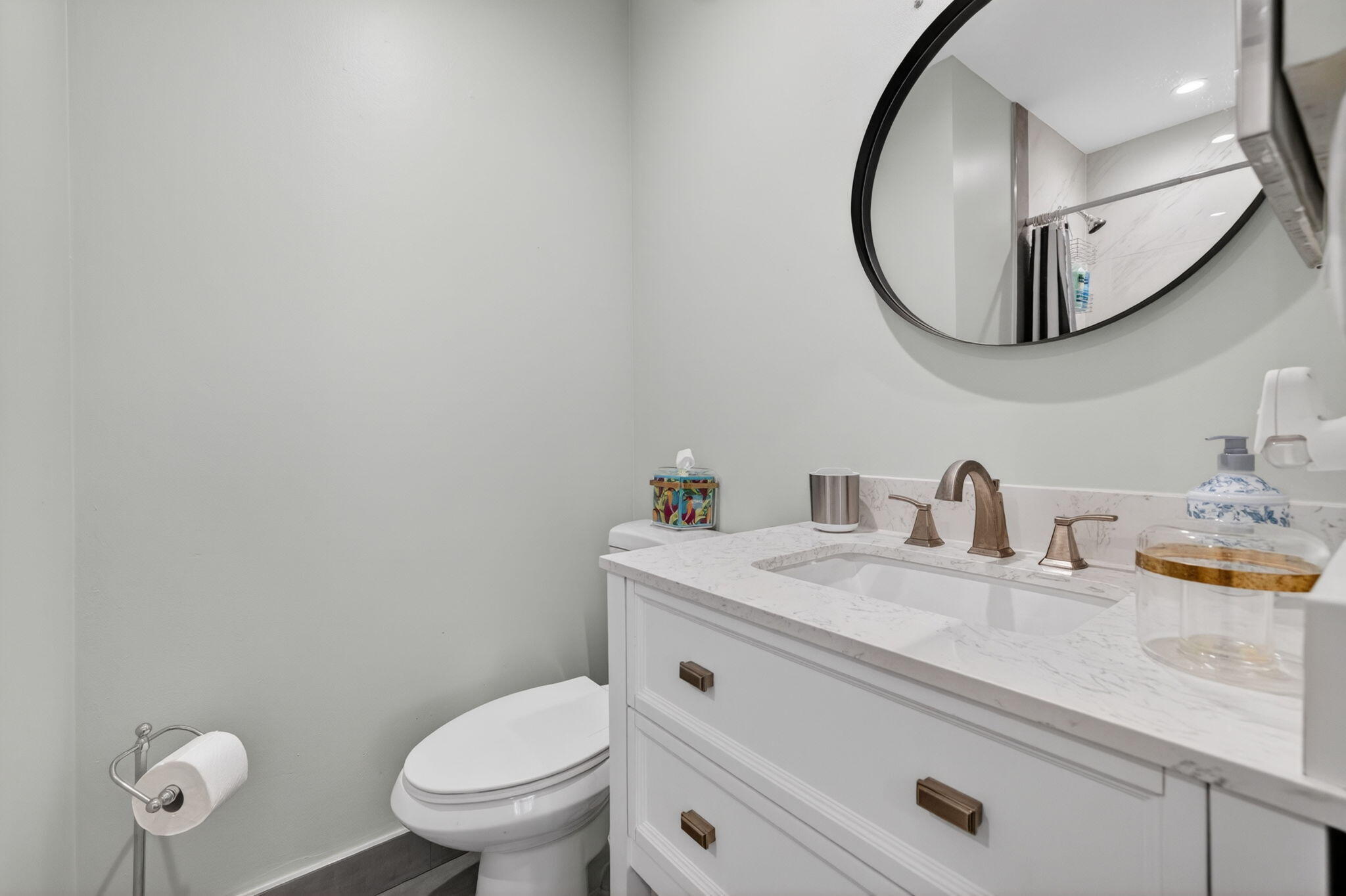 3250 NE 12th Street NE 6