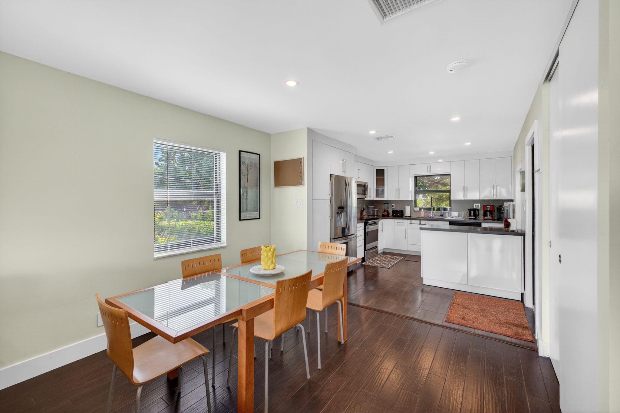 3250 NE 12th Street NE 6