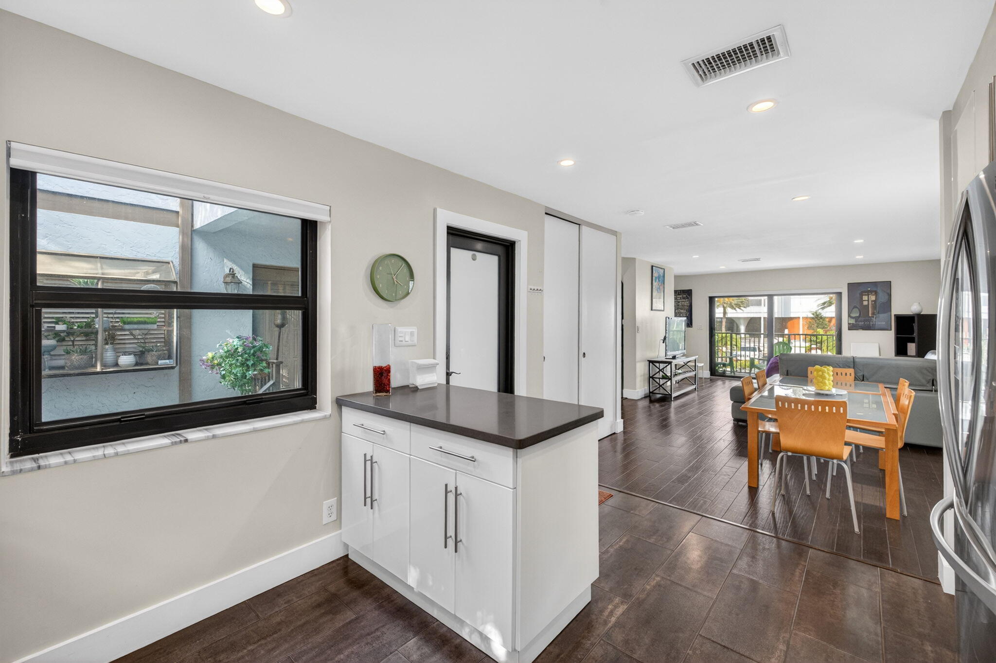 3250 NE 12th Street NE 6