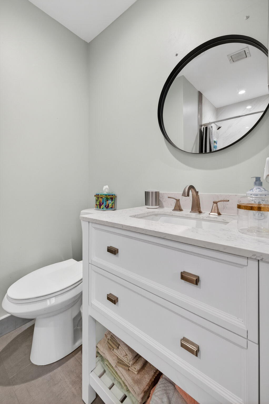 3250 NE 12th Street NE 6