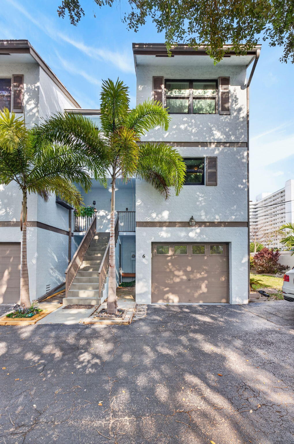 3250 NE 12th Street NE 6
