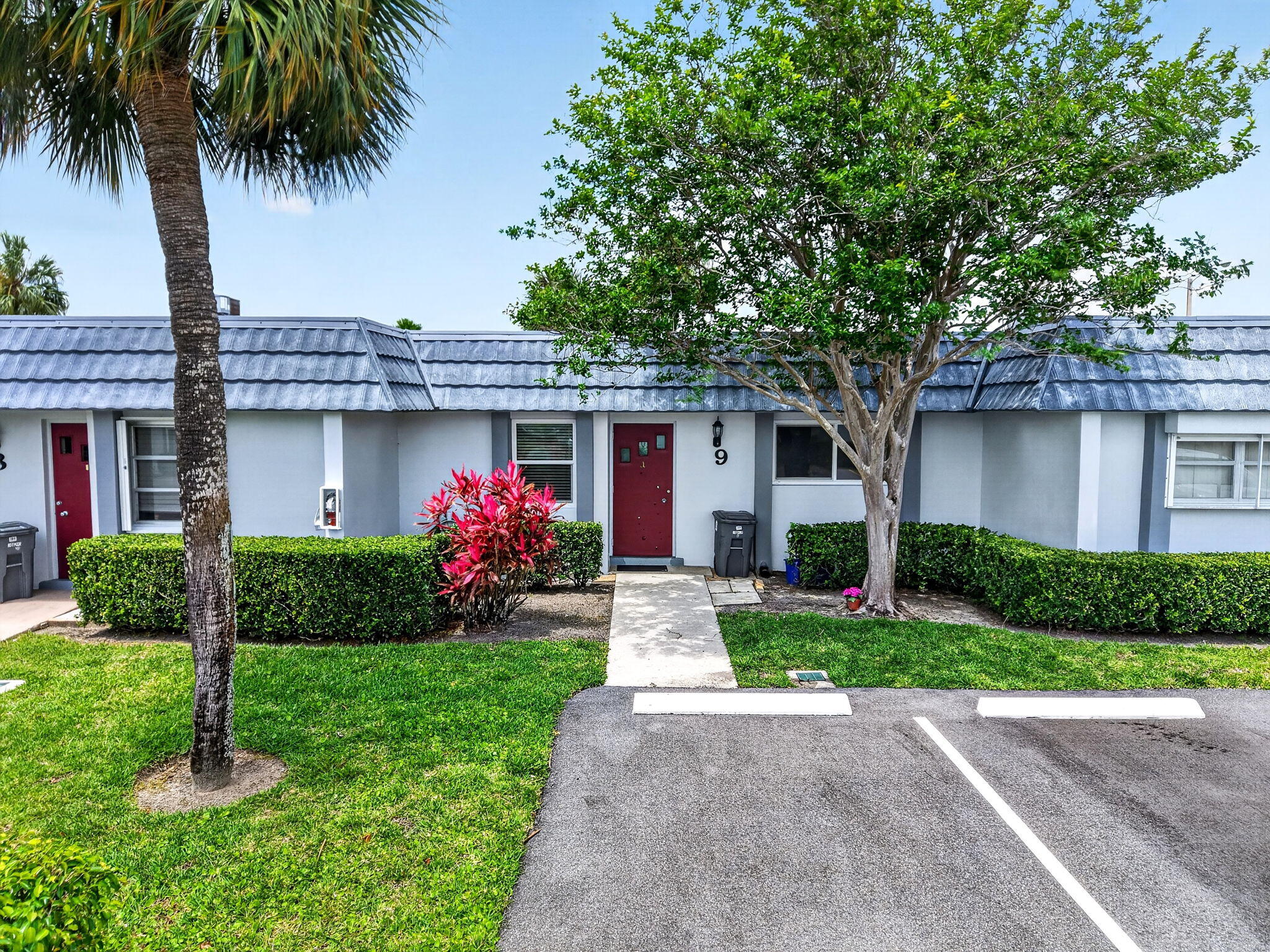2886 E Fernley Dr Drive E 9