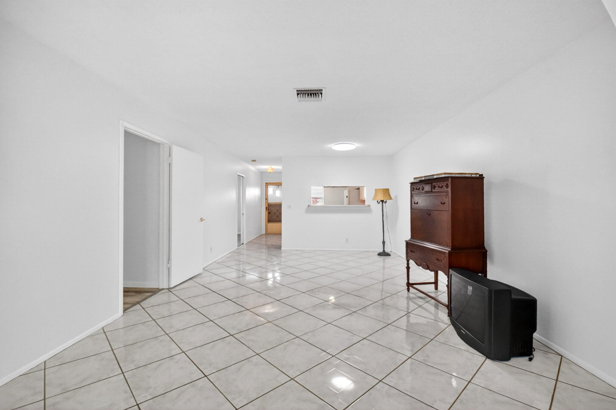 2886 E Fernley Dr Drive E 9