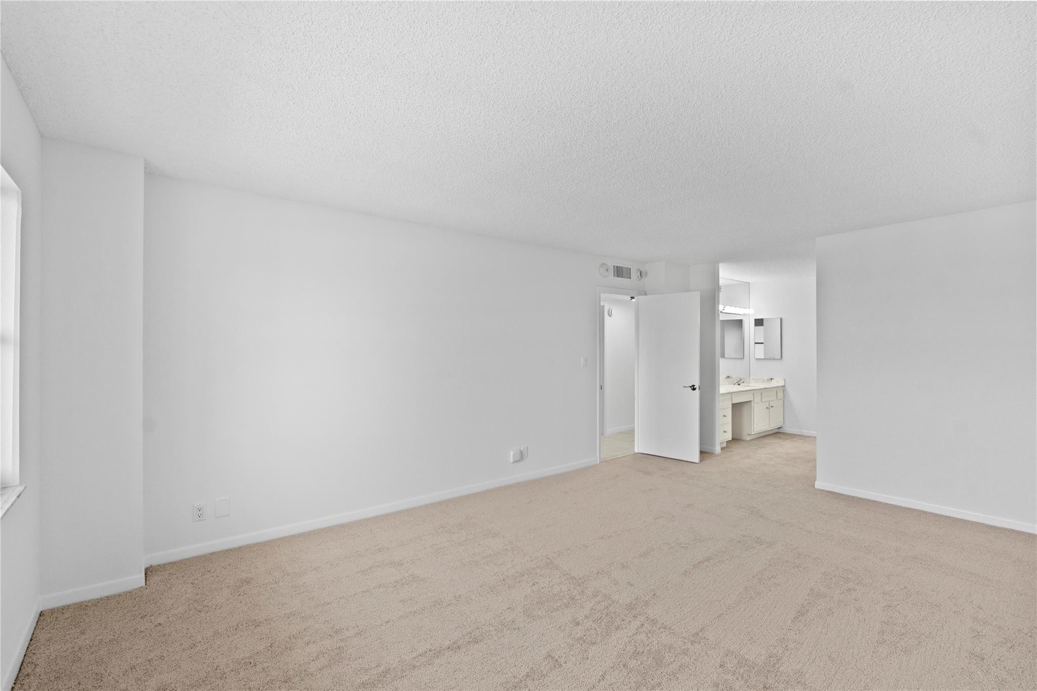 5100 N Ocean Boulevard 1116, Lauderdale-By-The-Sea Unit: 1116