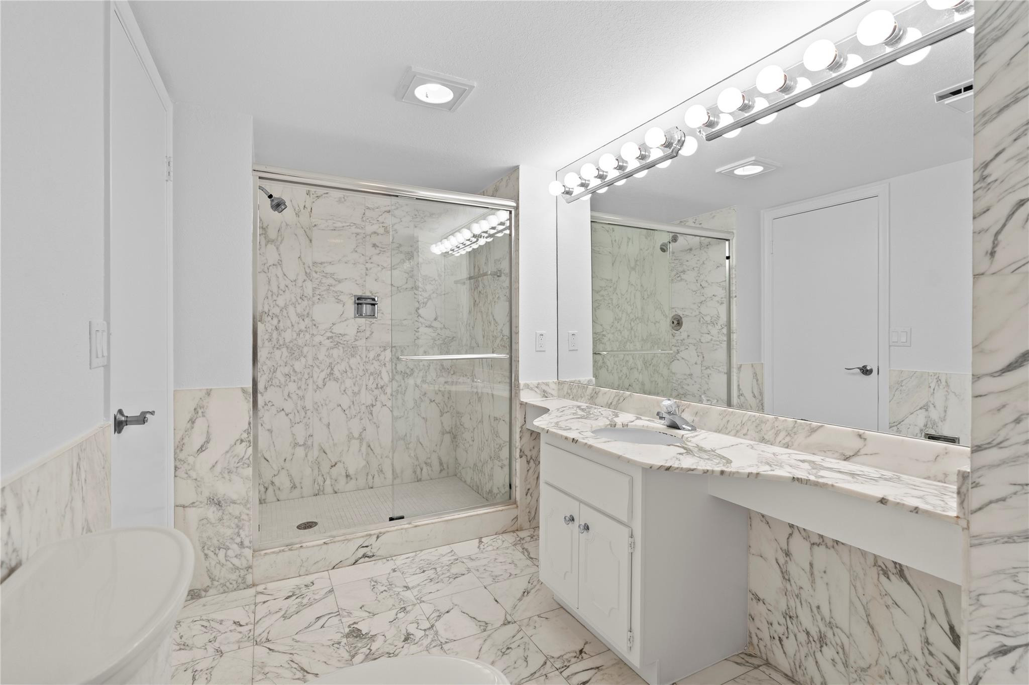 5100 N Ocean Boulevard 1116, Lauderdale-By-The-Sea Unit: 1116