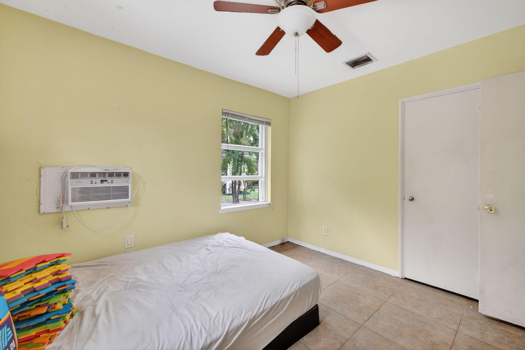 841 SW 18th Court