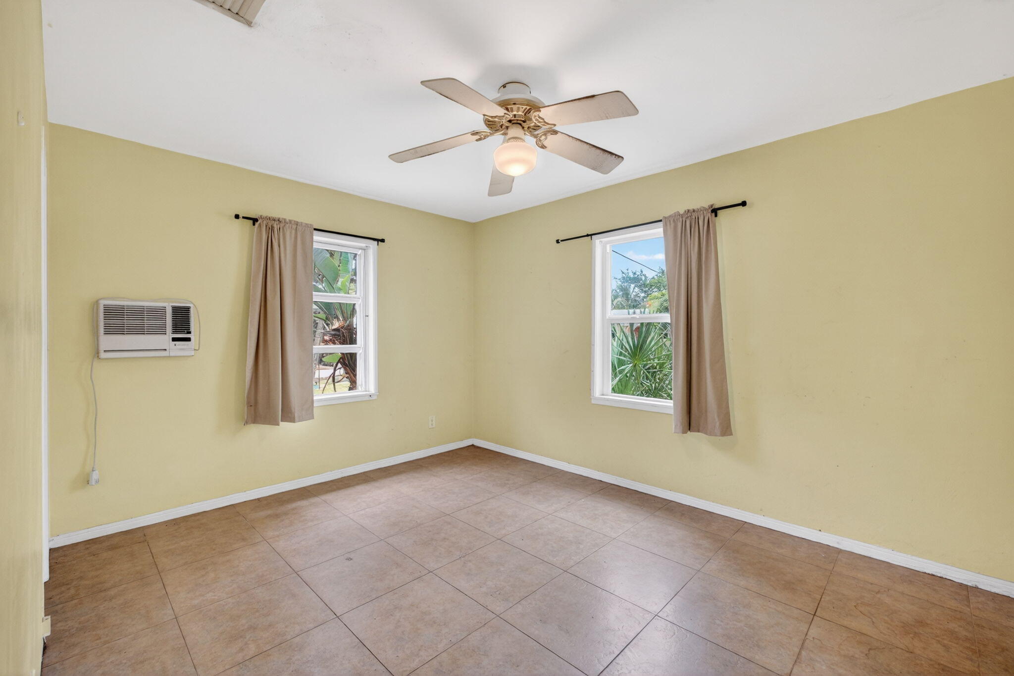 841 SW 18th Court