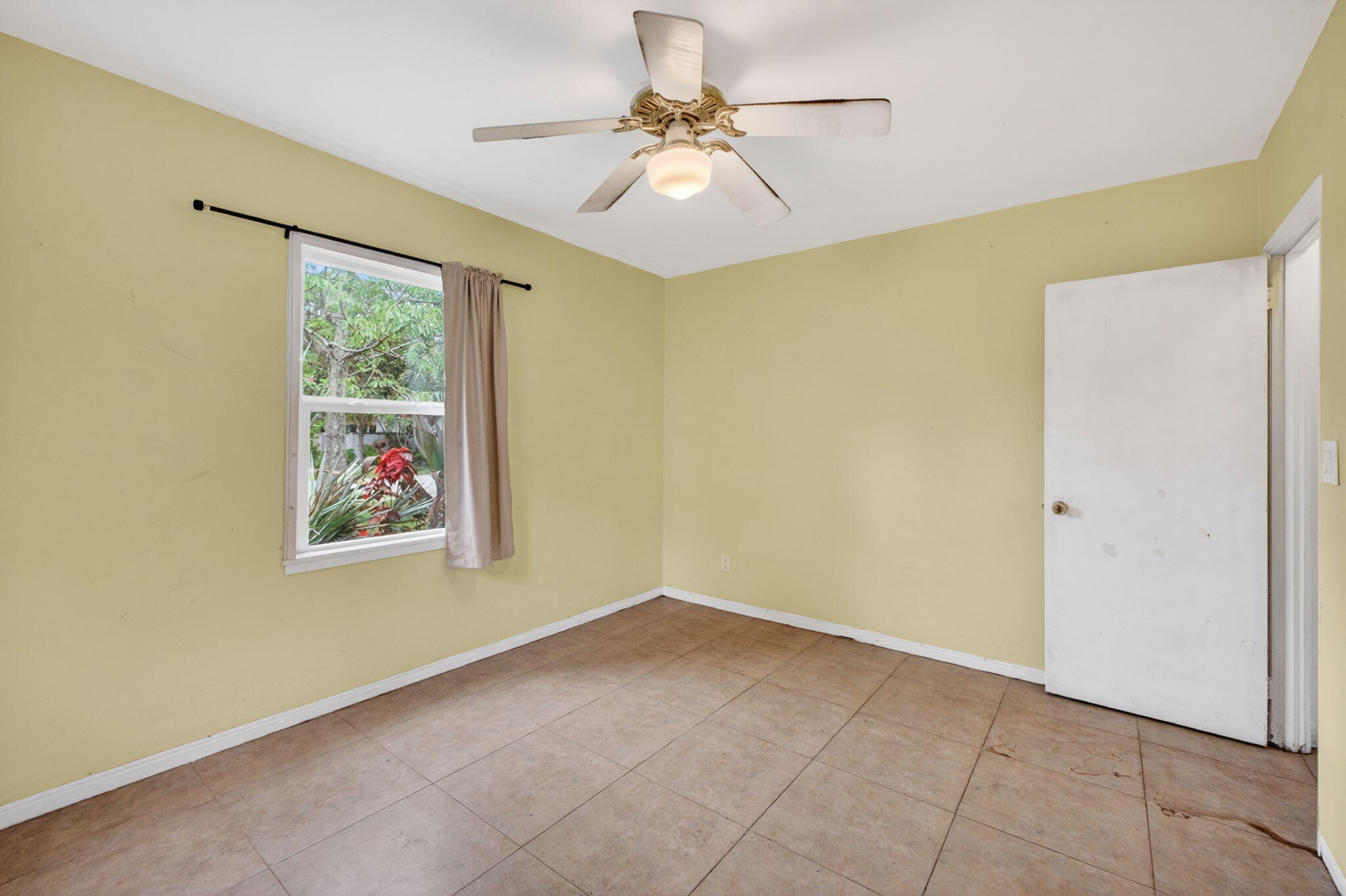 841 SW 18th Court
