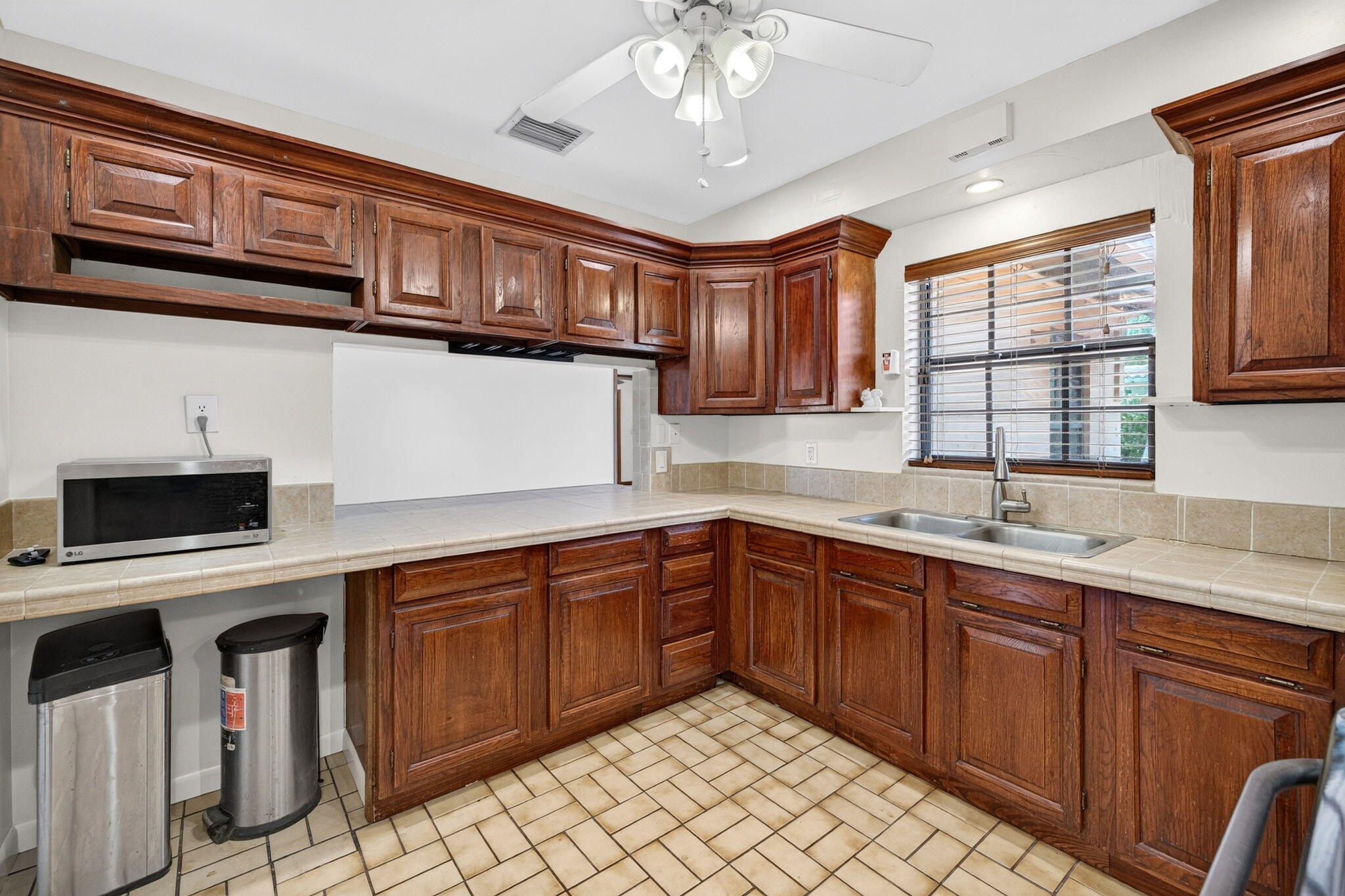 2060 Tropic Isle, Lauderdale-By-The-Sea