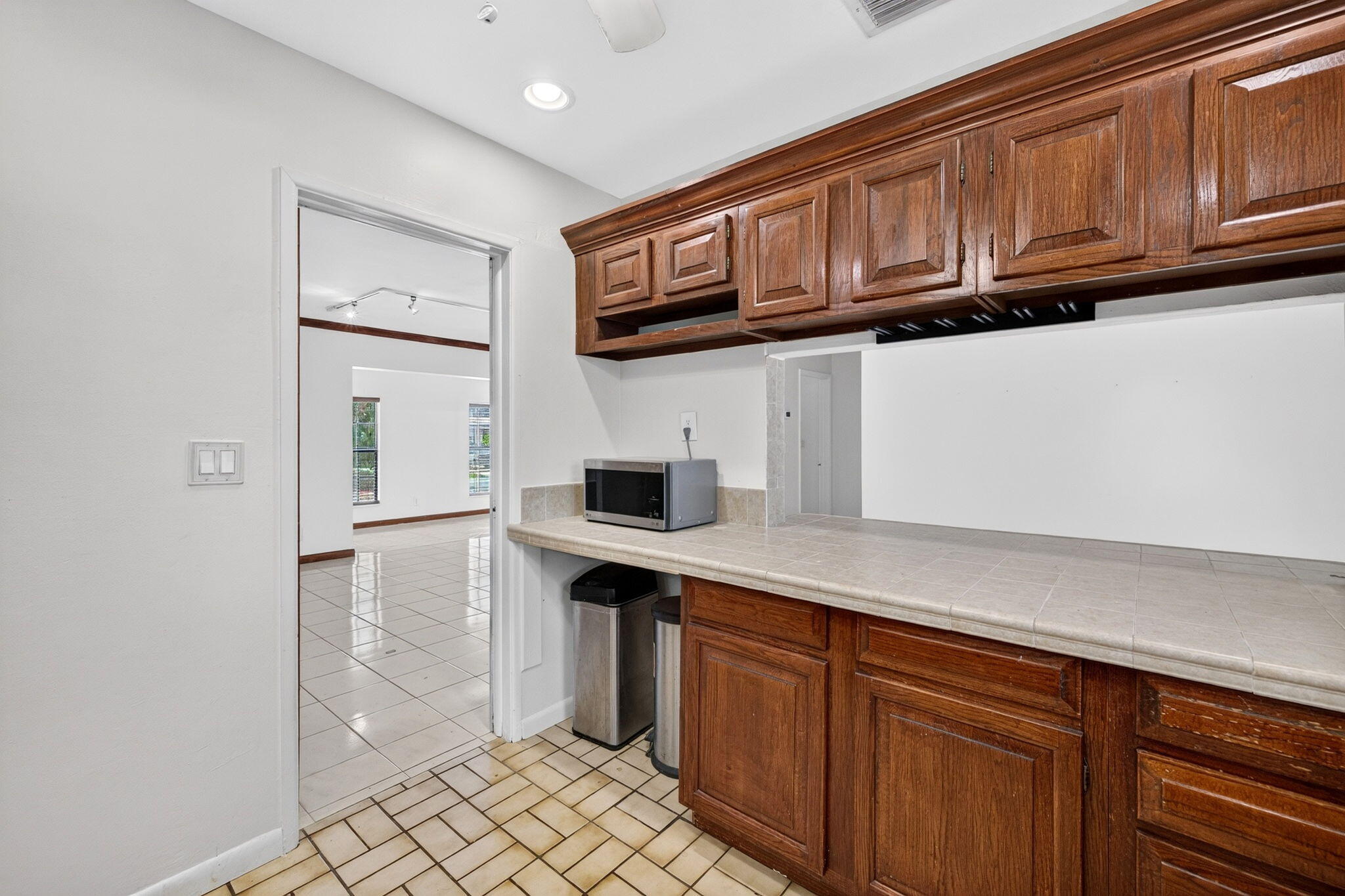 2060 Tropic Isle, Lauderdale-By-The-Sea