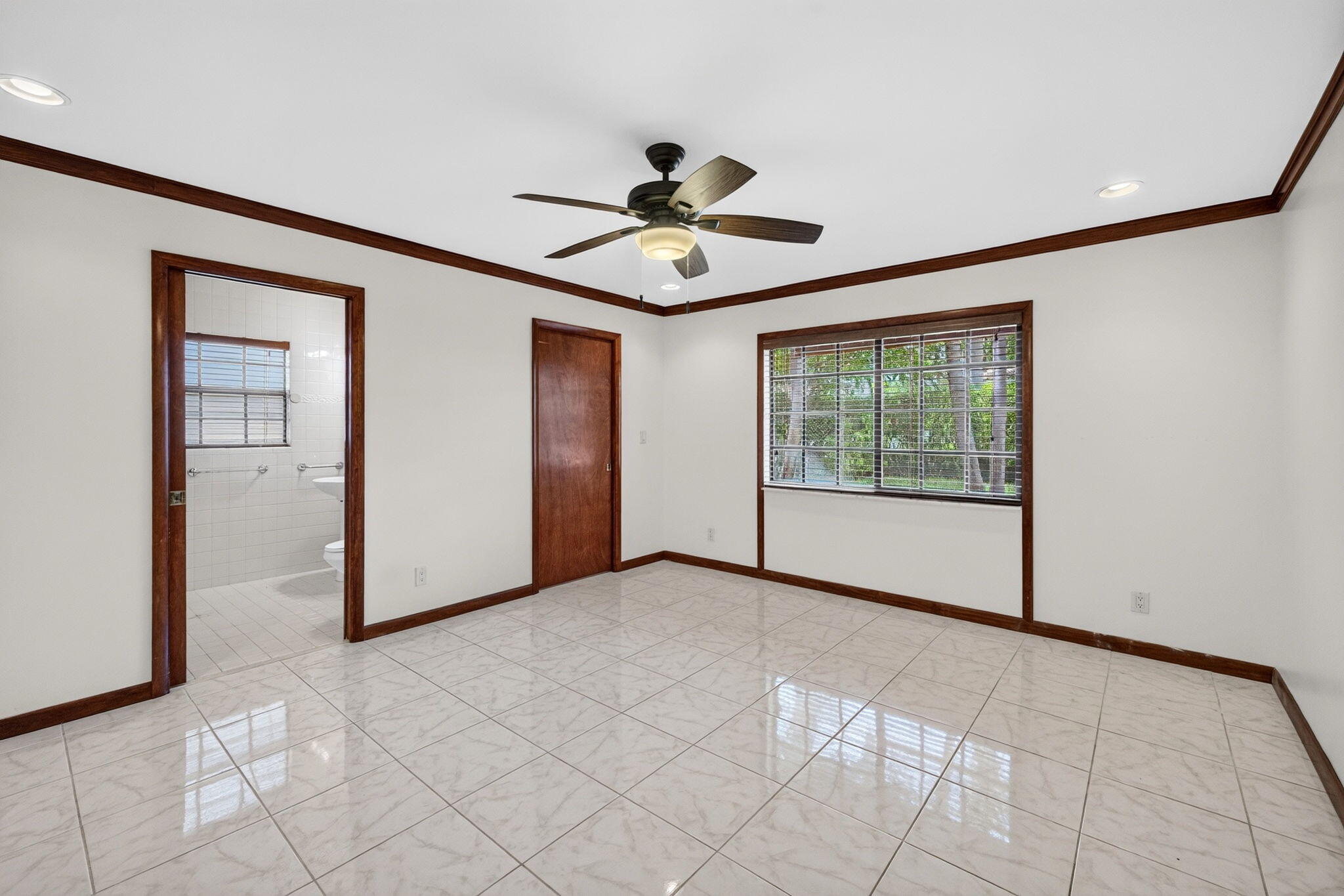 2060 Tropic Isle, Lauderdale-By-The-Sea