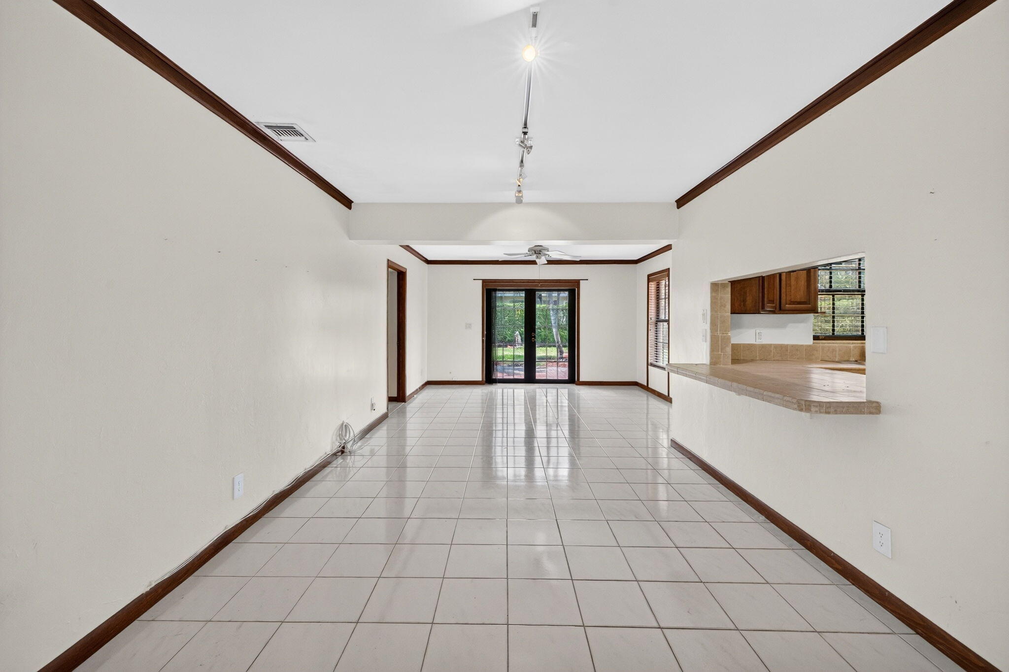 2060 Tropic Isle, Lauderdale-By-The-Sea