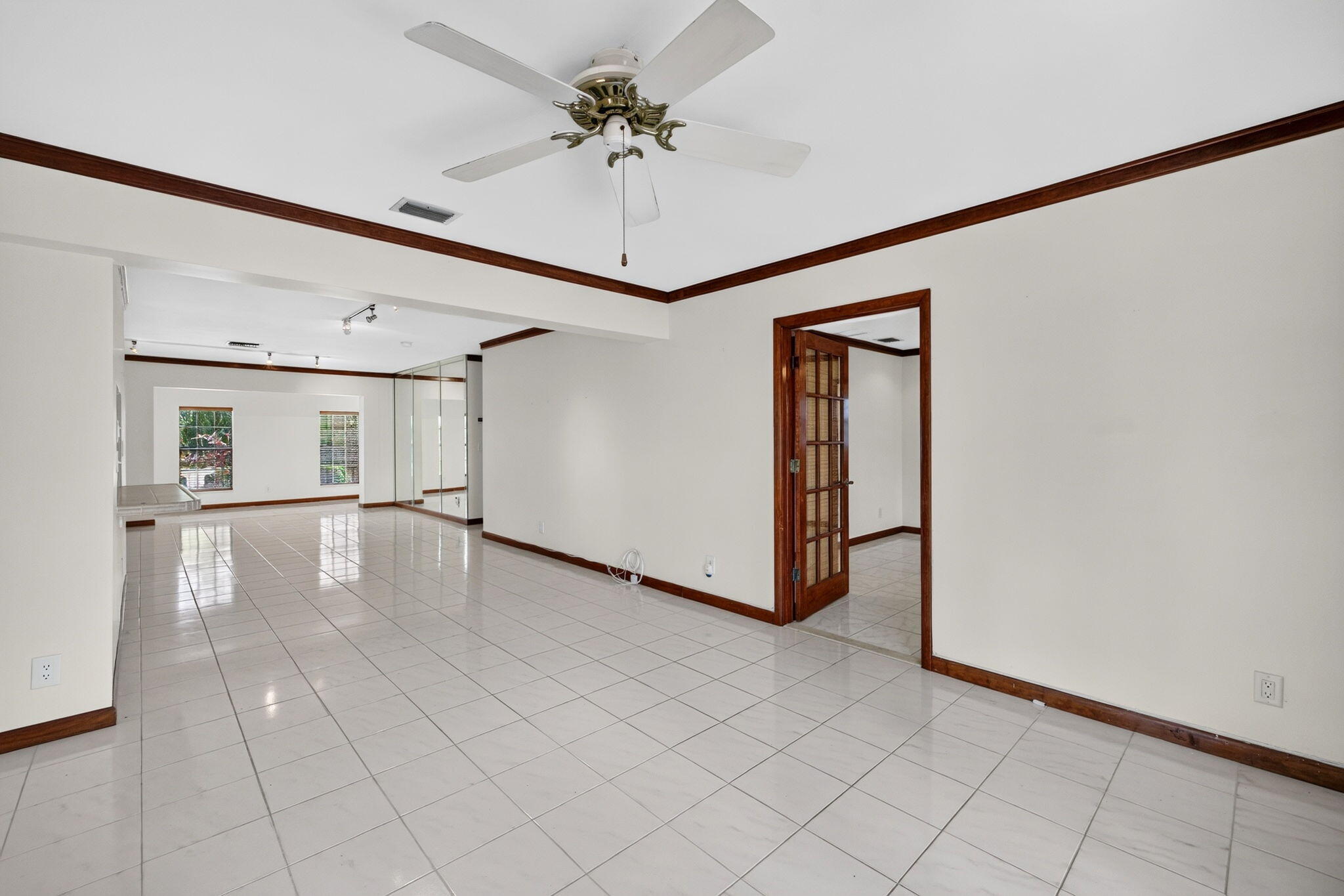 2060 Tropic Isle, Lauderdale-By-The-Sea