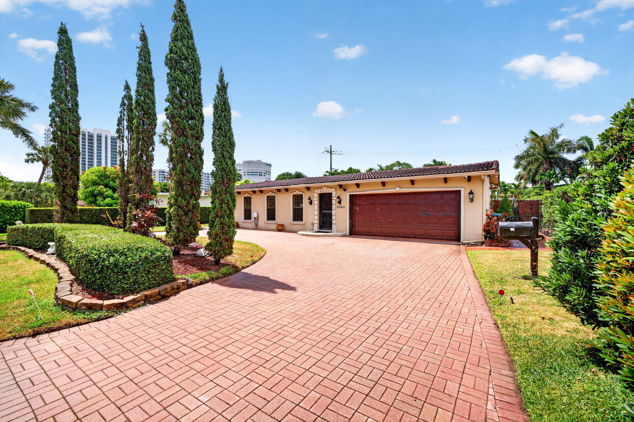 2060 Tropic Isle, Lauderdale-By-The-Sea