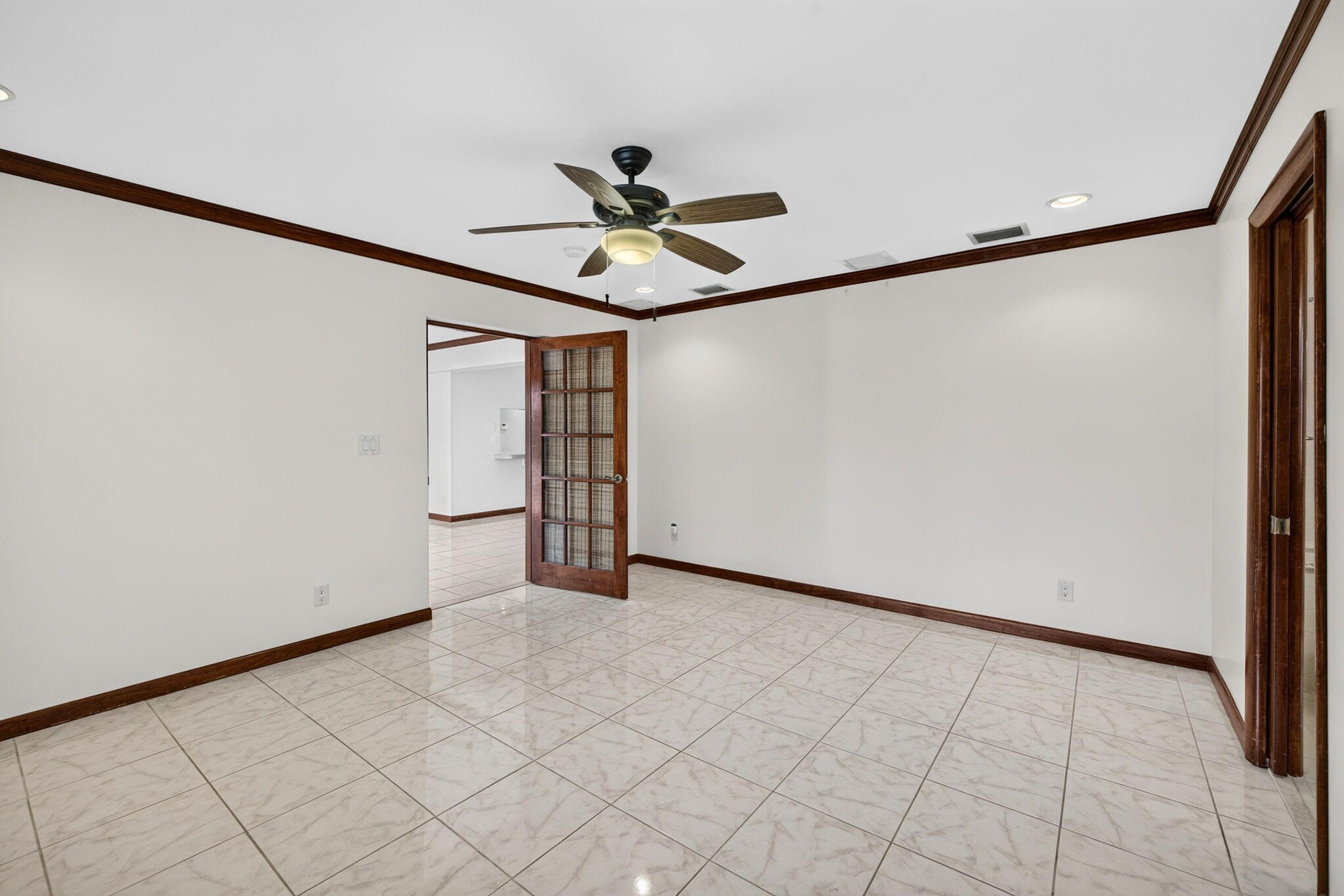 2060 Tropic Isle, Lauderdale-By-The-Sea