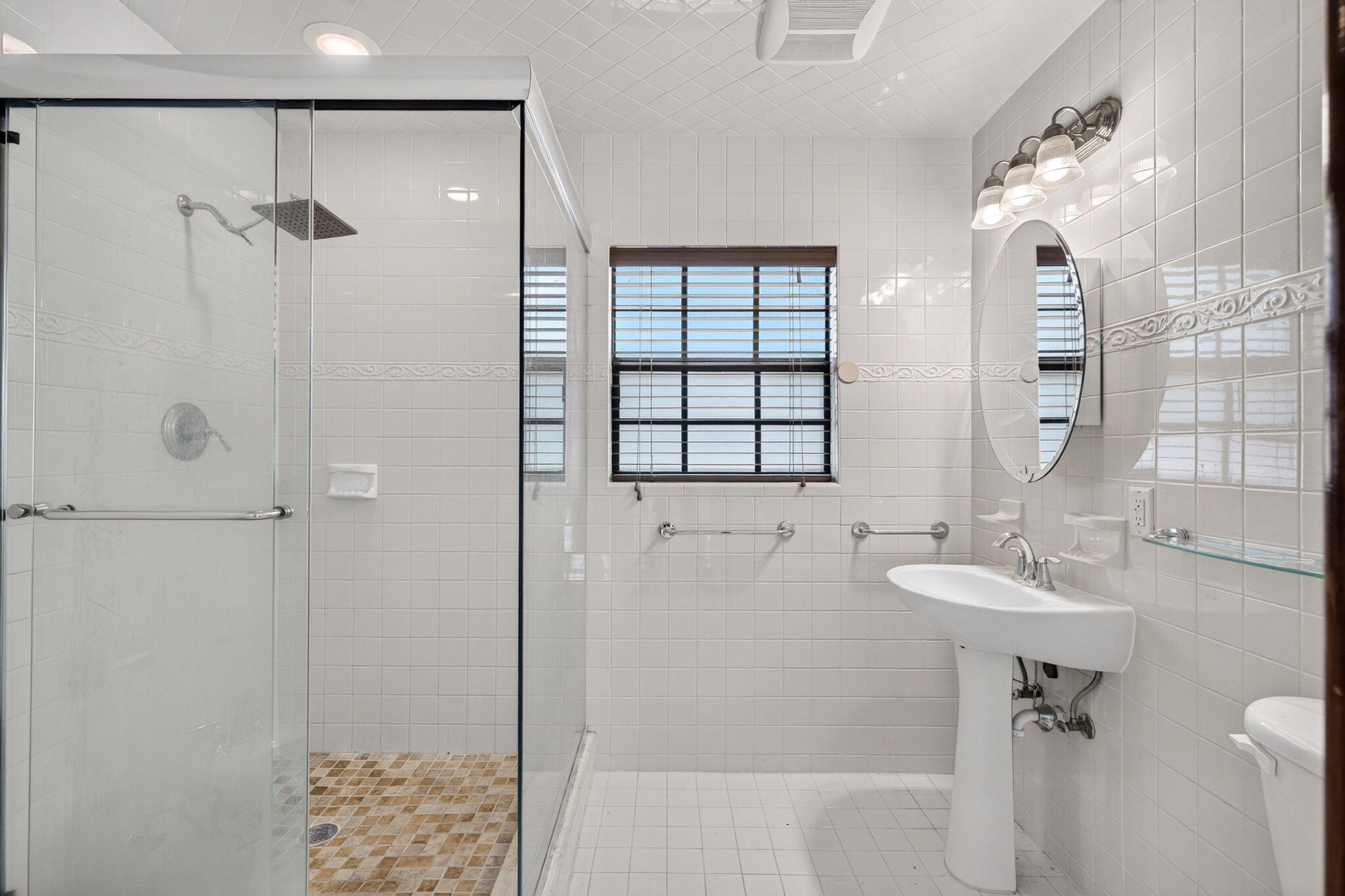 2060 Tropic Isle, Lauderdale-By-The-Sea