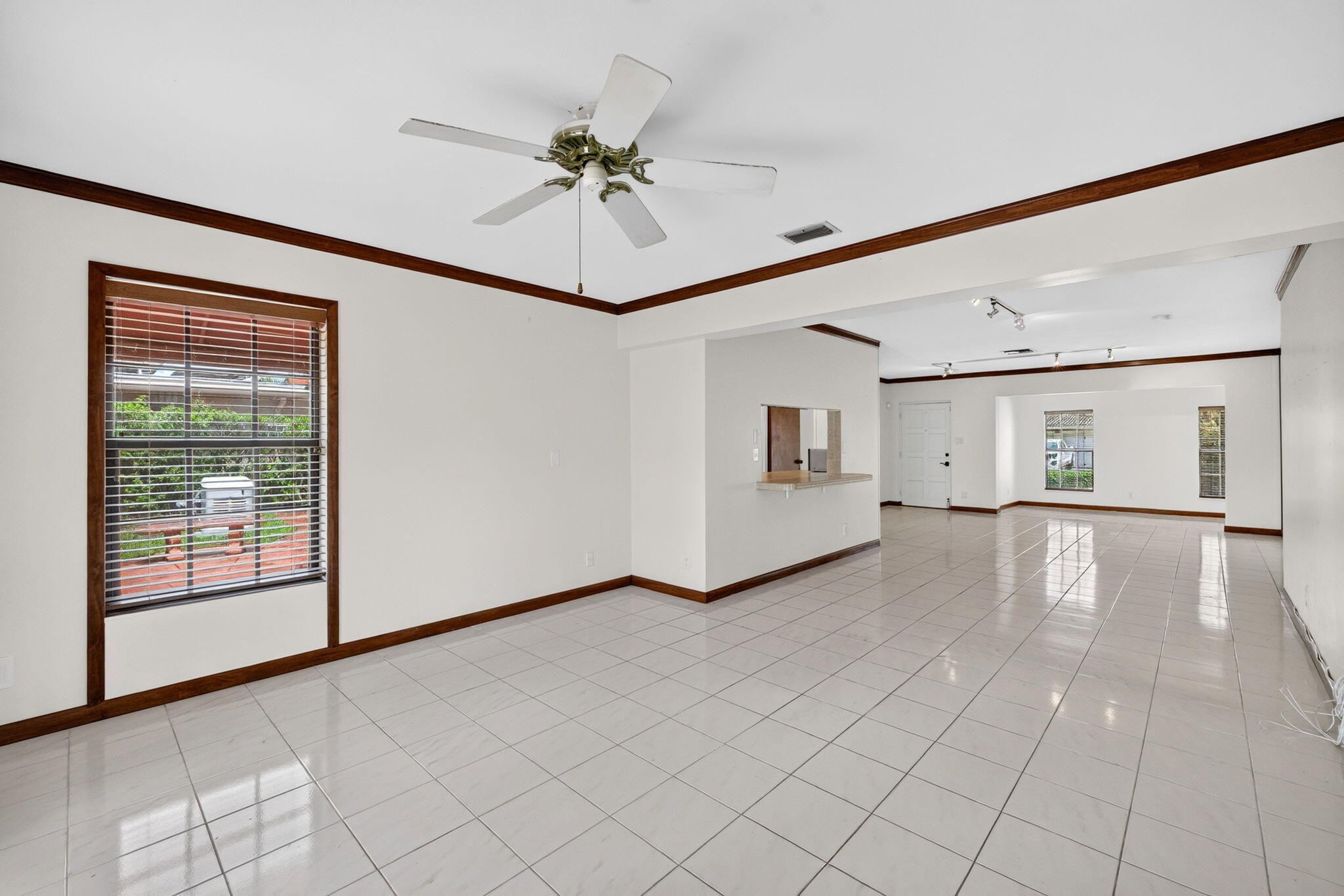 2060 Tropic Isle, Lauderdale-By-The-Sea