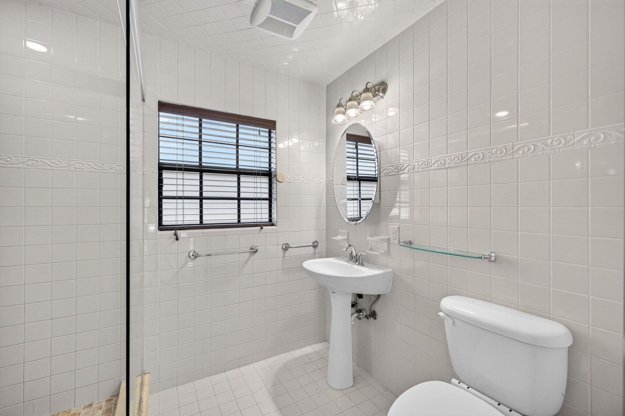 2060 Tropic Isle, Lauderdale-By-The-Sea