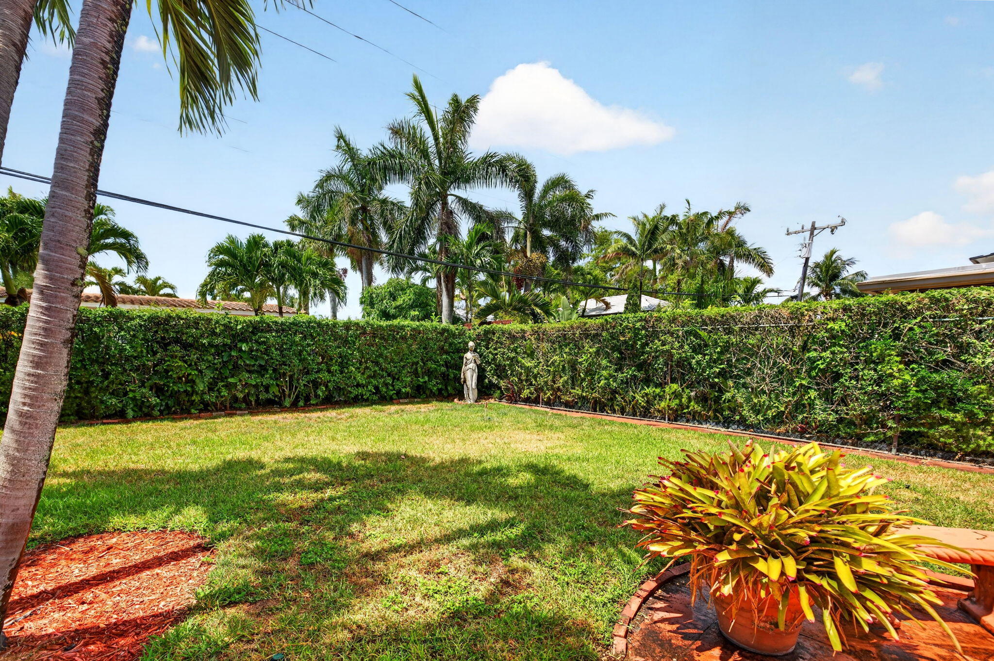2060 Tropic Isle, Lauderdale-By-The-Sea