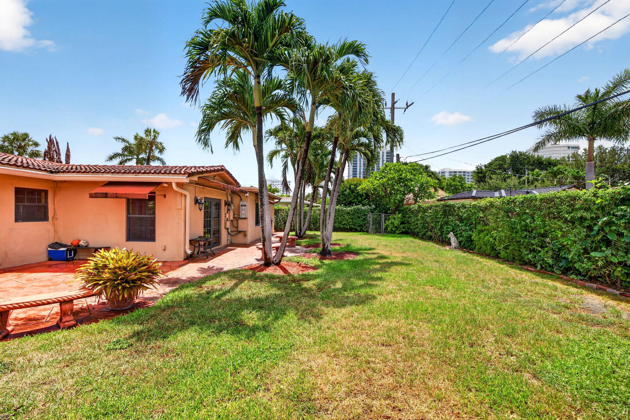2060 Tropic Isle, Lauderdale-By-The-Sea