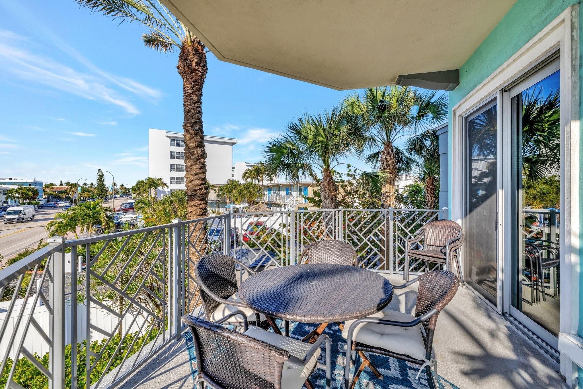 4511 El Mar Drive 210, Lauderdale-By-The-Sea Unit: 210