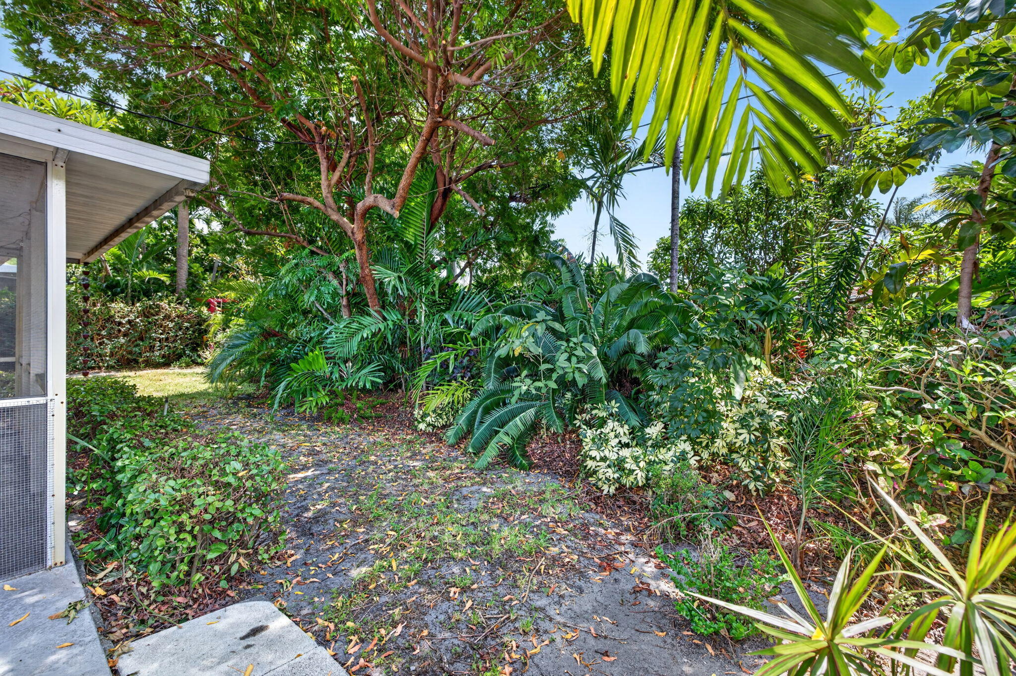 1858 NE 34TH Street
