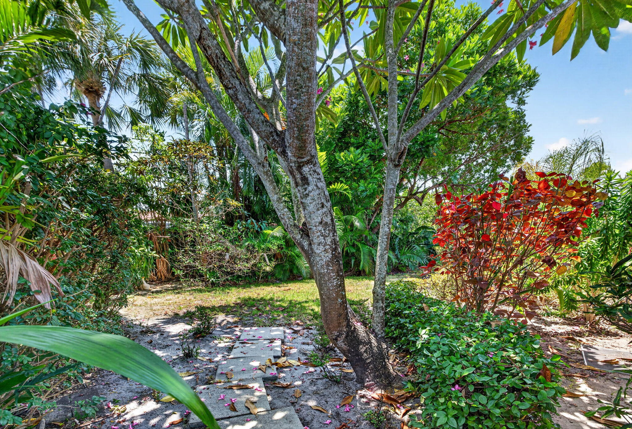 1858 NE 34TH Street