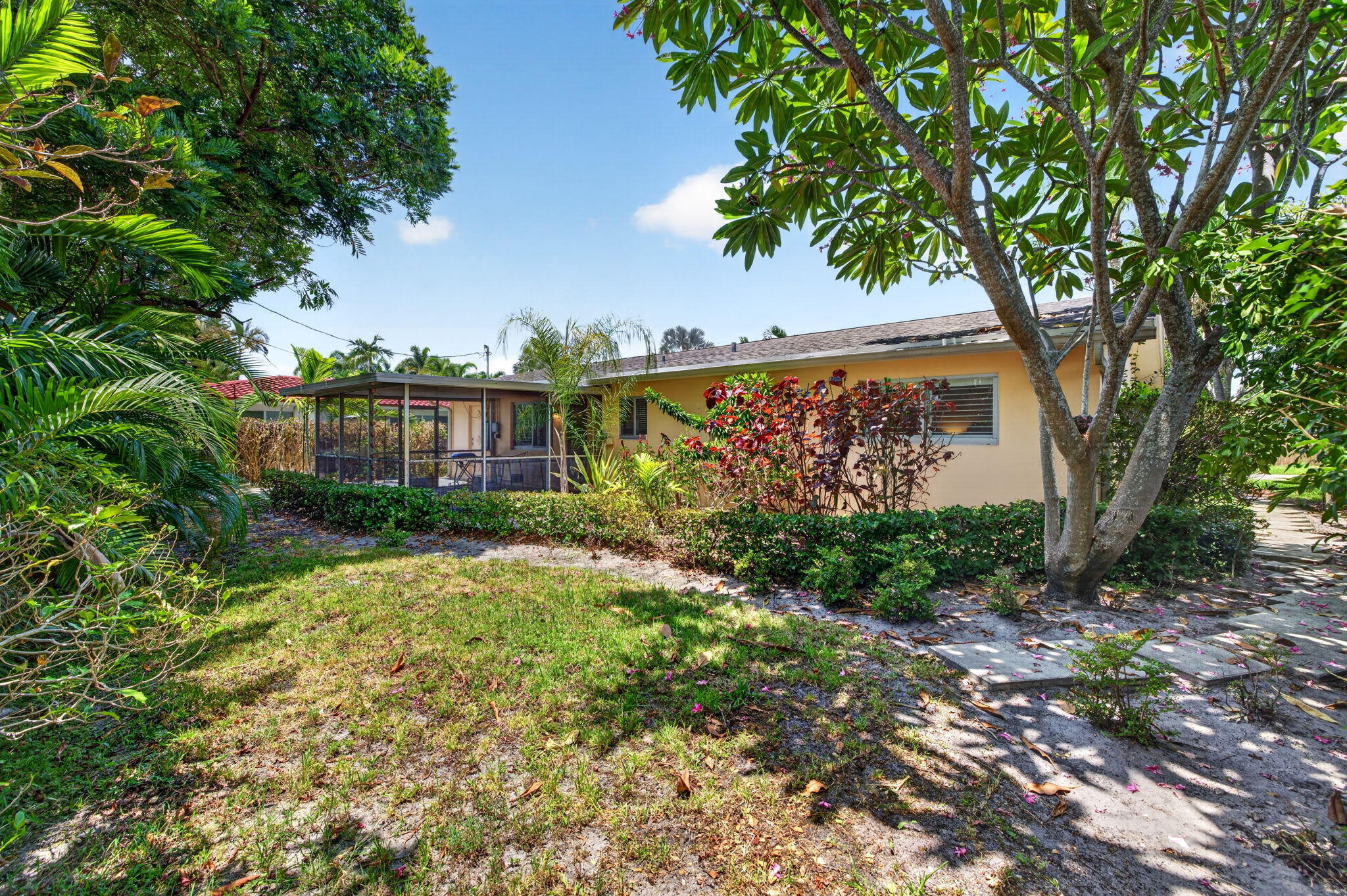 1858 NE 34TH Street