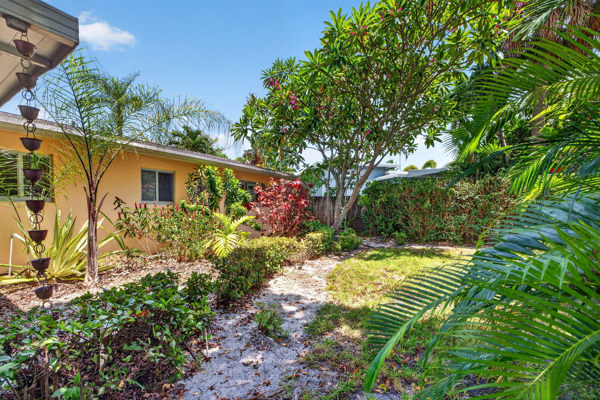 1858 NE 34TH Street