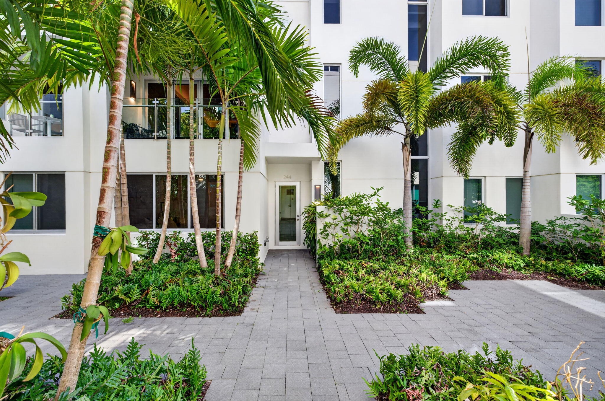 244 Garden Court, Lauderdale-By-The-Sea