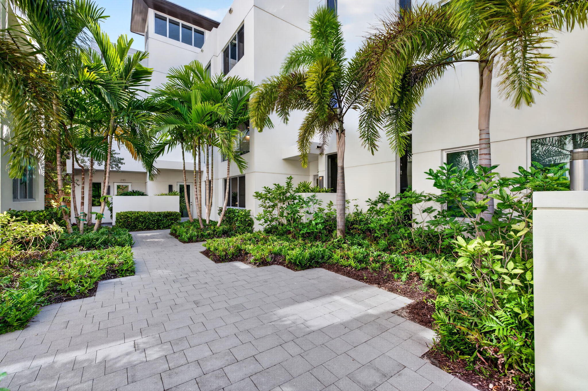 244 Garden Court, Lauderdale-By-The-Sea
