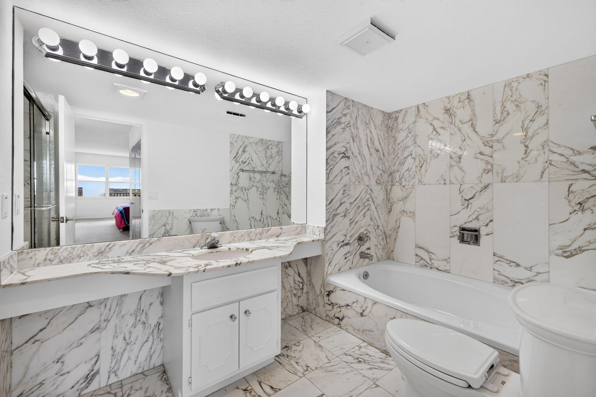 5100 N OCEAN Boulevard 1116, Lauderdale-By-The-Sea Unit: 1116