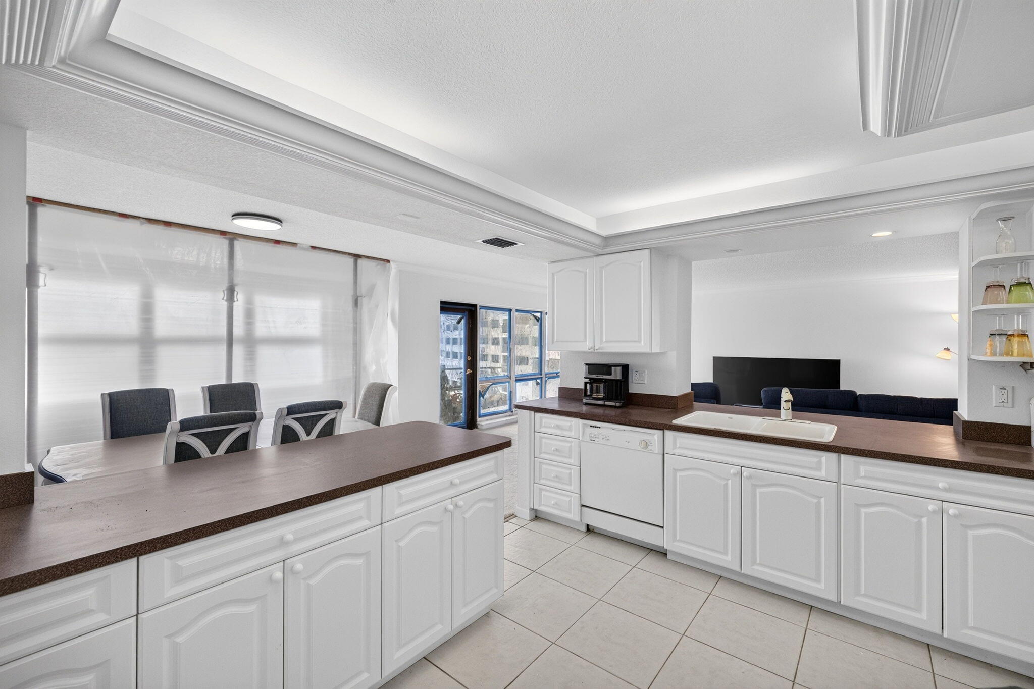 5100 N OCEAN Boulevard 1116, Lauderdale-By-The-Sea Unit: 1116
