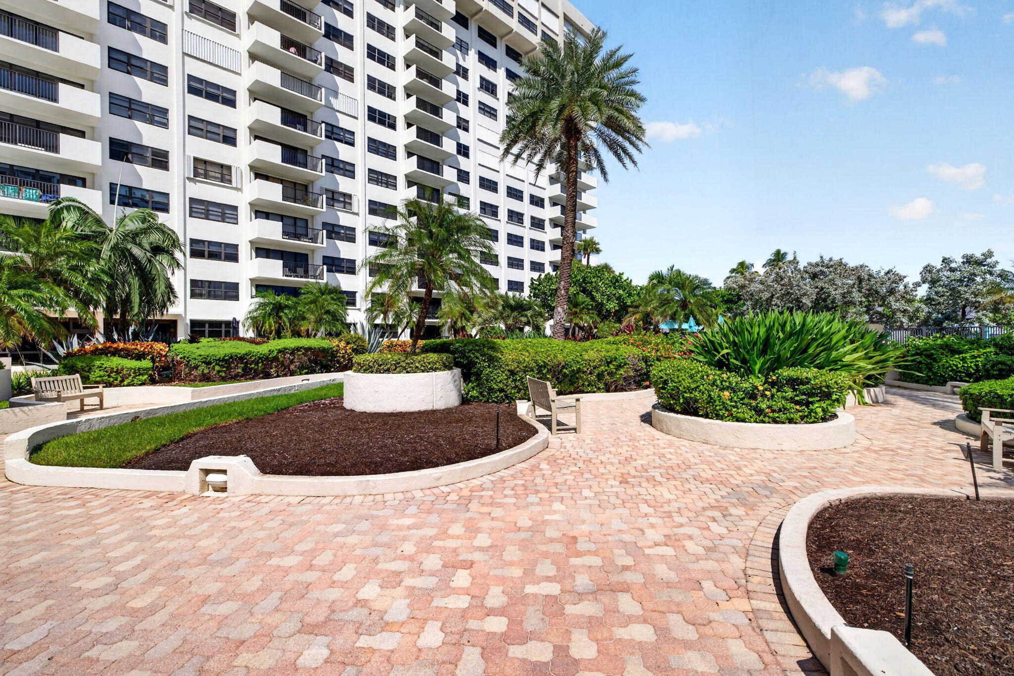 5100 N OCEAN Boulevard 1116, Lauderdale-By-The-Sea Unit: 1116