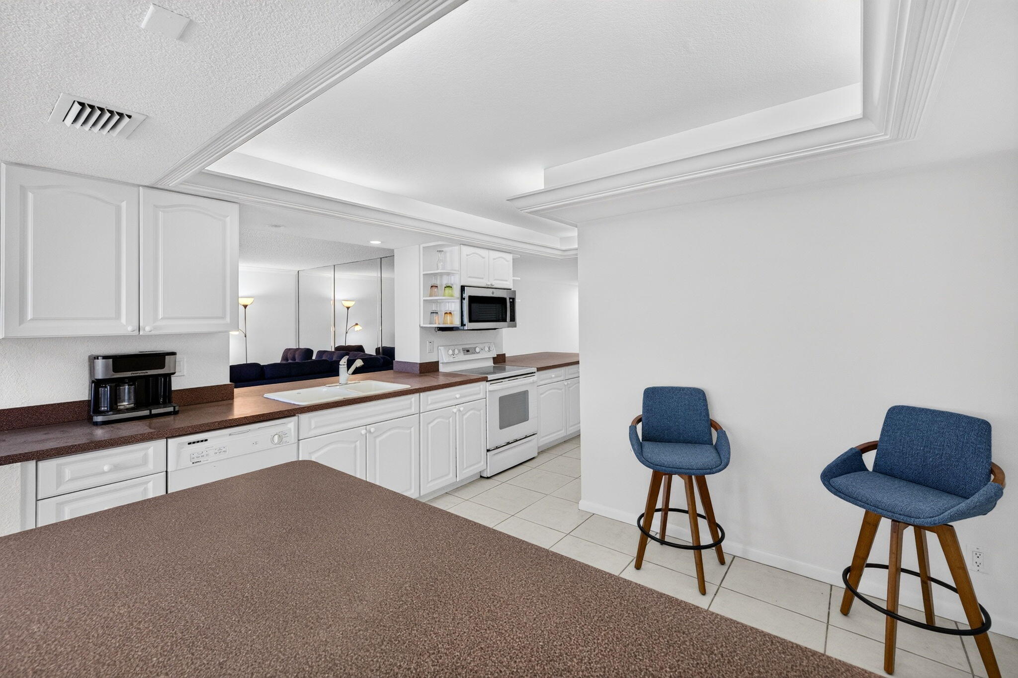 5100 N OCEAN Boulevard 1116, Lauderdale-By-The-Sea Unit: 1116
