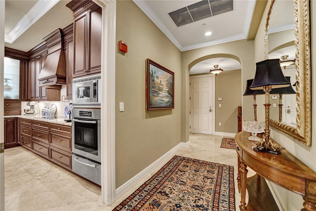 4320 El Mar Drive 202, Lauderdale-By-The-Sea Unit: 202