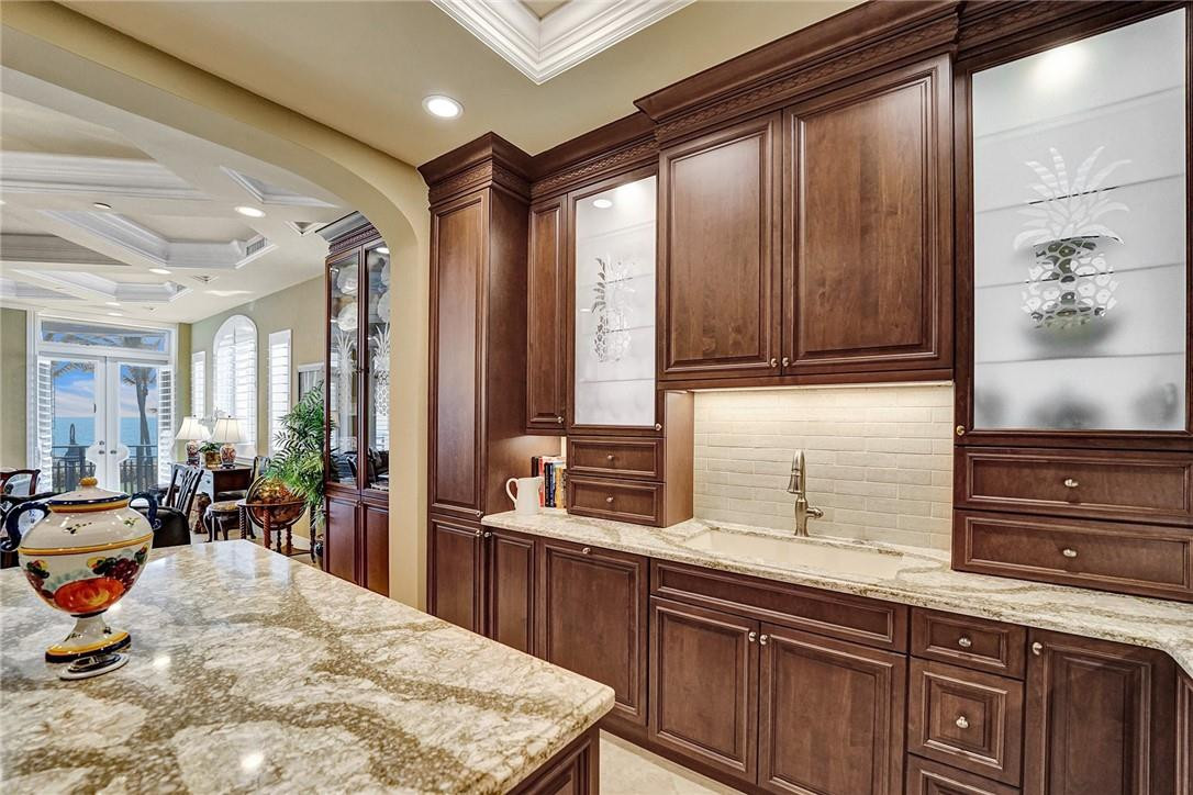4320 El Mar Drive 202, Lauderdale-By-The-Sea Unit: 202