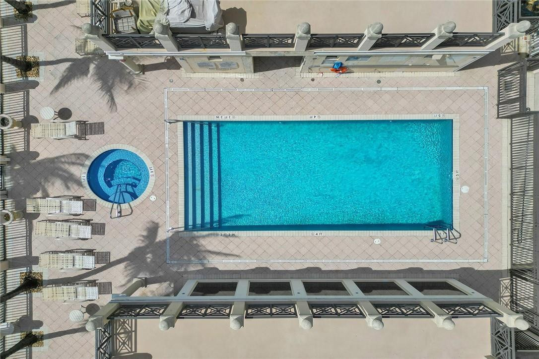 4320 El Mar Drive 202, Lauderdale-By-The-Sea Unit: 202
