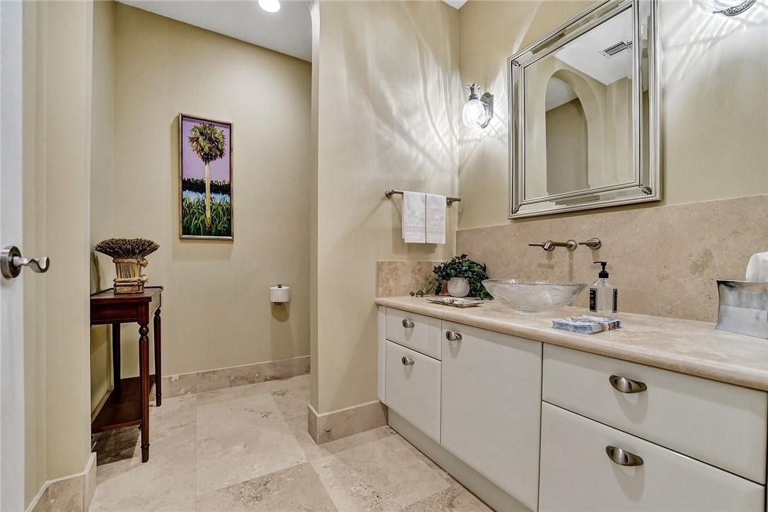 4320 El Mar Drive 202, Lauderdale-By-The-Sea Unit: 202