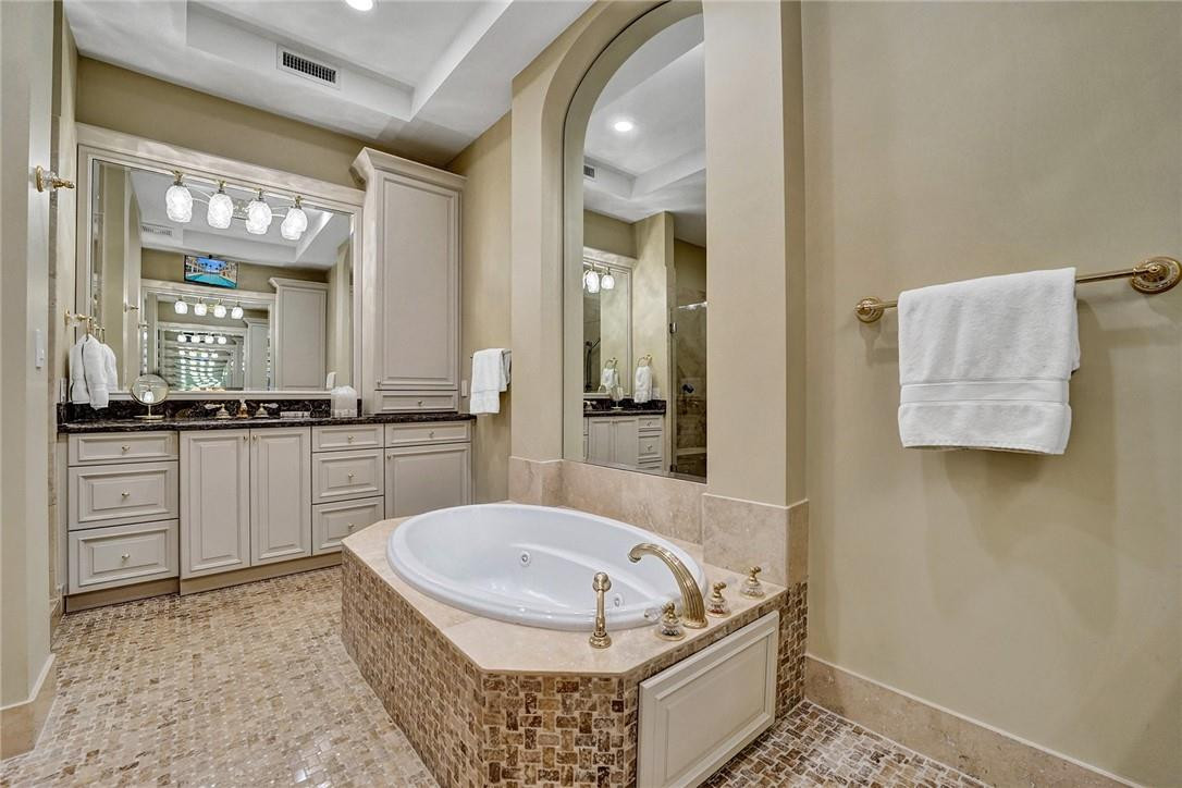 4320 El Mar Drive 202, Lauderdale-By-The-Sea Unit: 202