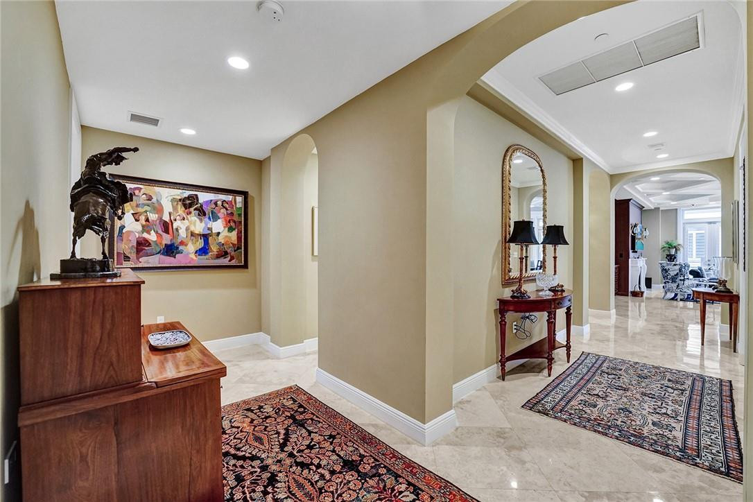 4320 El Mar Drive 202, Lauderdale-By-The-Sea Unit: 202