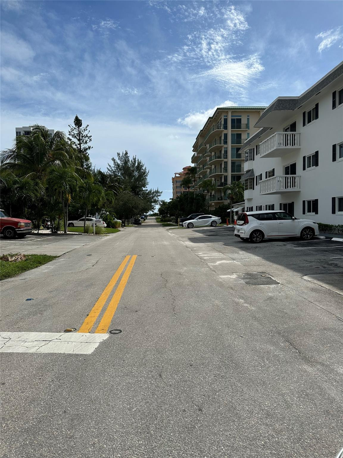 424 N Riverside Dr Unit: 104