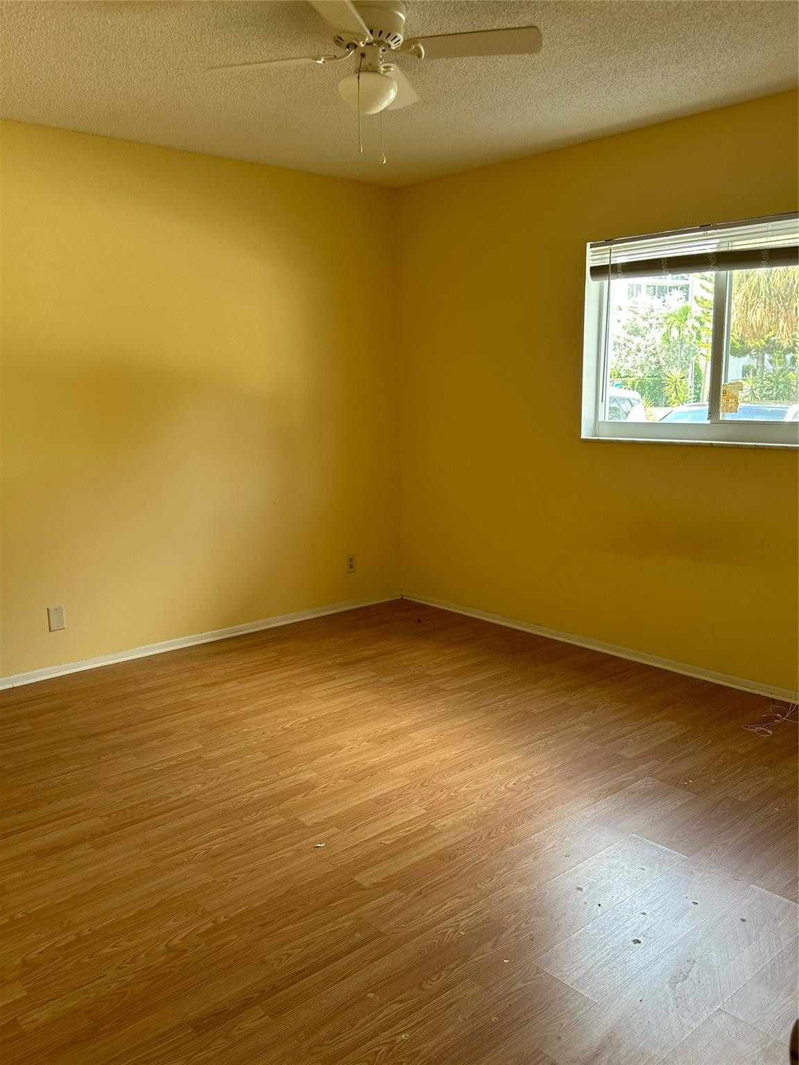 424 N Riverside Dr Unit: 104