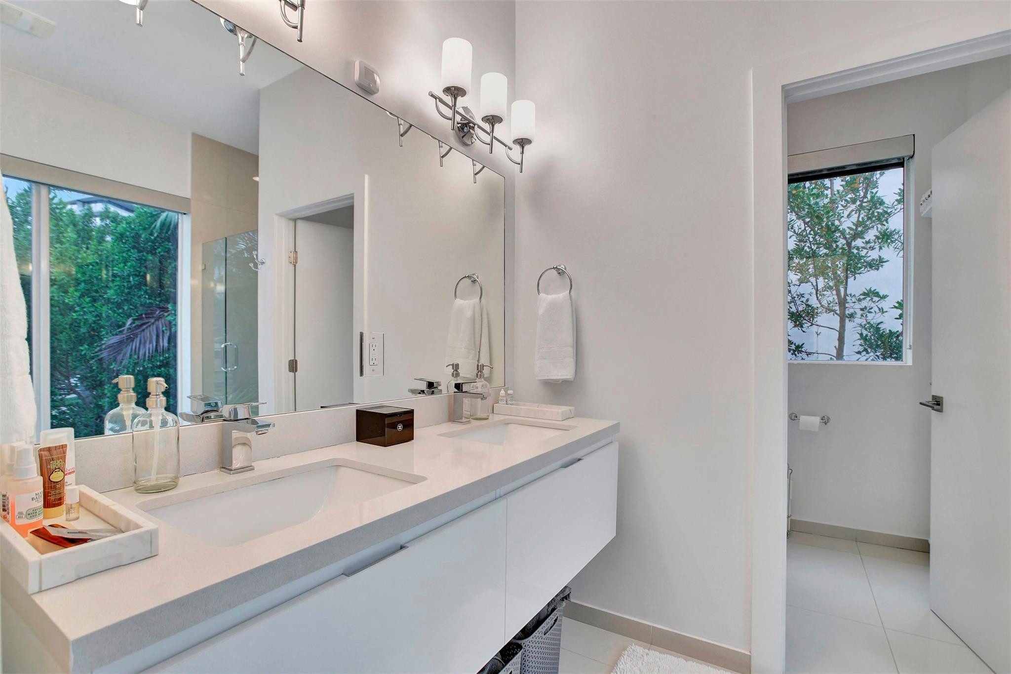 18935 S Atlantic Blvd