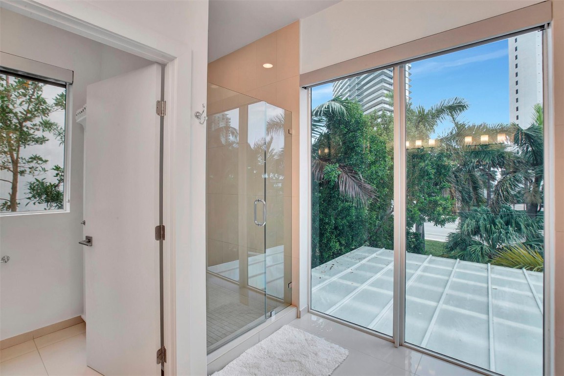 18935 S Atlantic Blvd