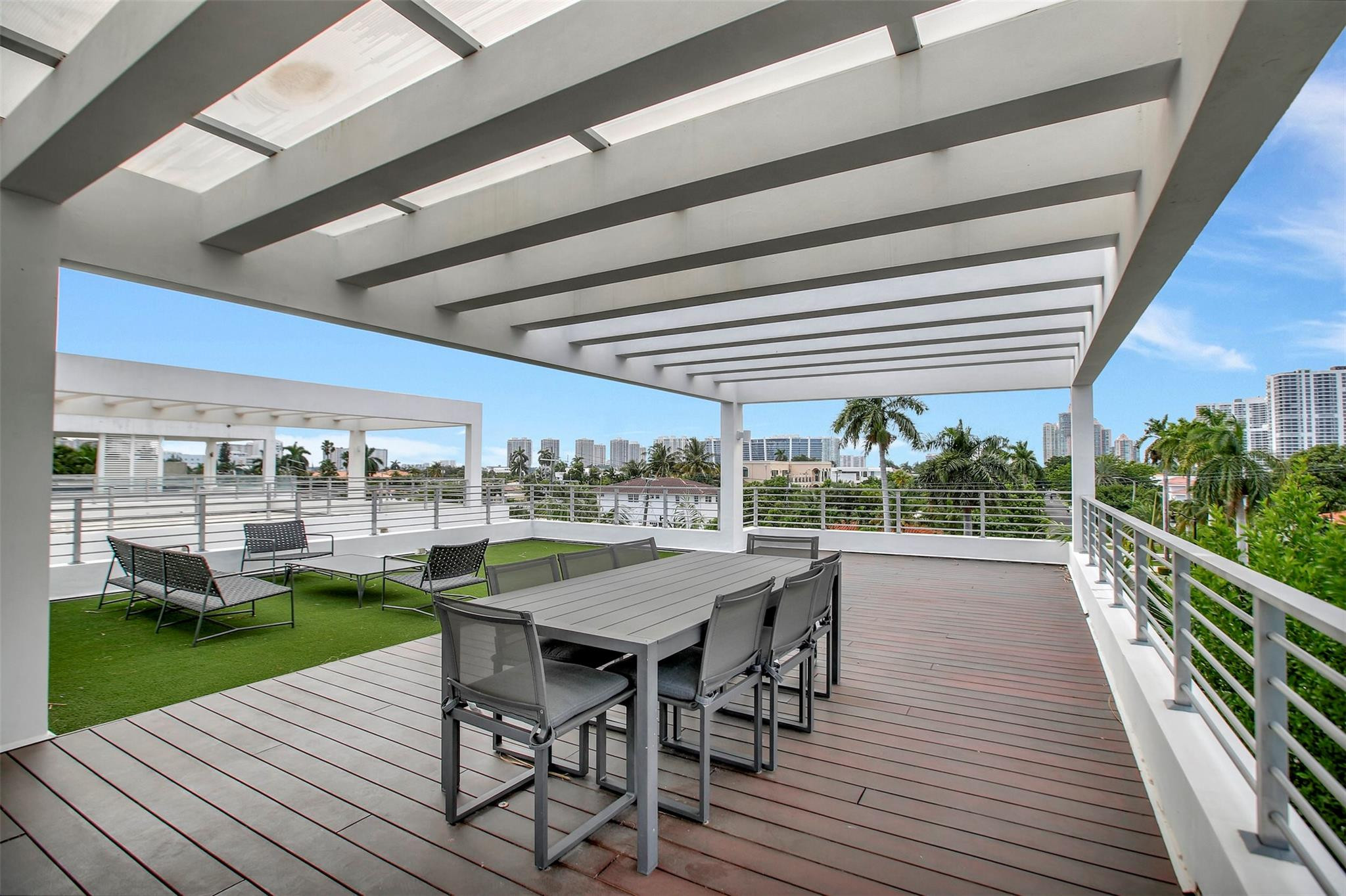 18935 S Atlantic Blvd